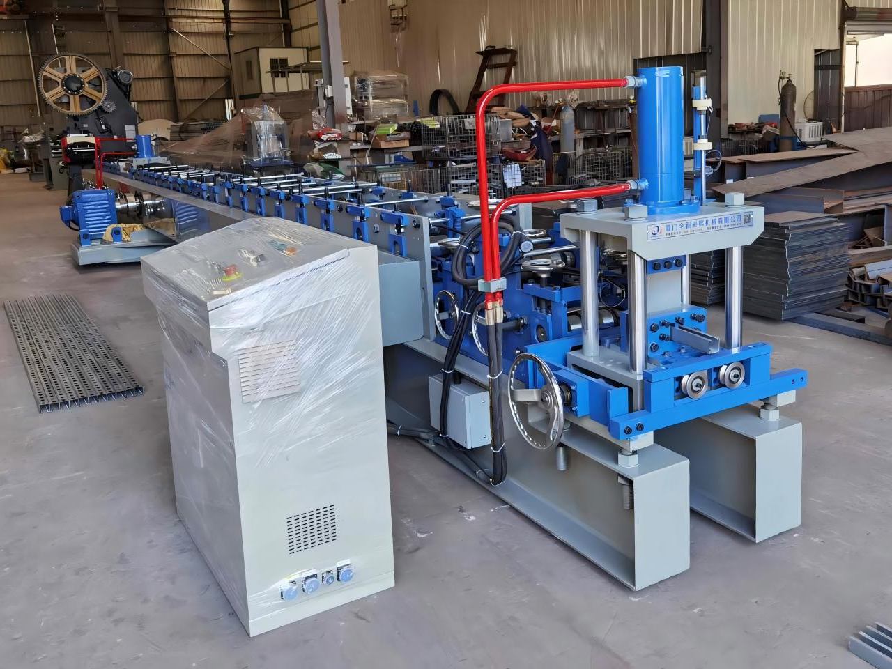 Профилегибочная машина для производства солнечных кронштейнов для Катара